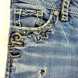 Silver Jeans Suki Flap Pocket Thick Stitch Destroyed Embellished Holey Knees